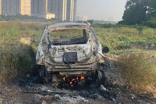 Nghi phạm 'sát hại gia đình người Hàn Quốc, đốt ô tô phi tang' tiếp tục trộm 1.000 USD của bạn sau khi gây án