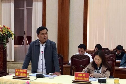 Đối thoại với các chủ trang trại và hội viên Hội Nông dân
