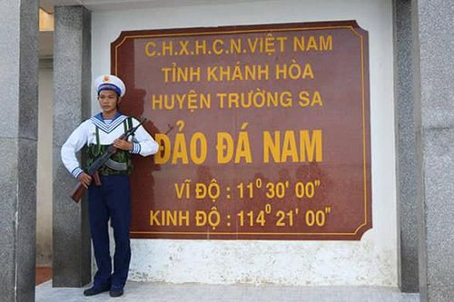 Vững vàng nơi đảo chìm Đá Nam