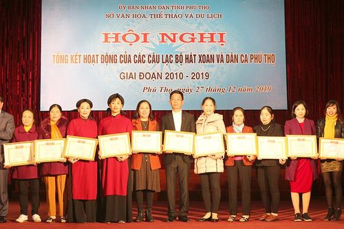 Khen thưởng 42 tập thể, cá nhân góp phần gìn giữ, lan tỏa Hát Xoan