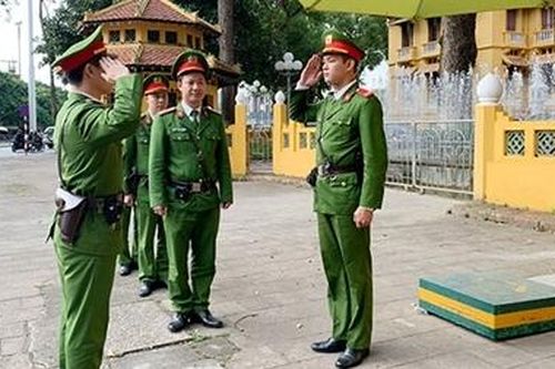 Những chiến sỹ Cảnh sát bảo vệ cơ quan đại diện Ngoại giao