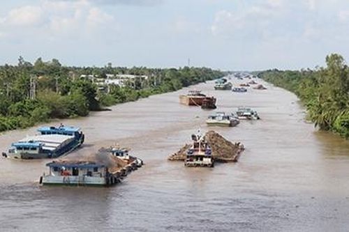 Gỡ 'điểm nghẽn' giao thông thủy vùng Đồng bằng sông Cửu Long