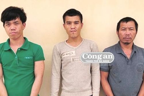 Nhóm 'đột vòm' sa lưới
