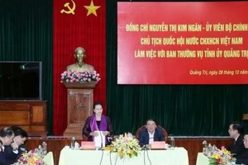 Chủ tịch Quốc hội Nguyễn Thị Kim Ngân làm việc với Ban Thường vụ Tỉnh ủy Quảng Trị