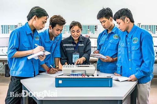 Phát triển nguồn nhân lực cho Vùng kinh tế trọng điểm phía Nam