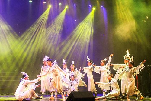 Các chương trình văn hóa nghệ thuật đón năm mới: Nhiều sắc màu