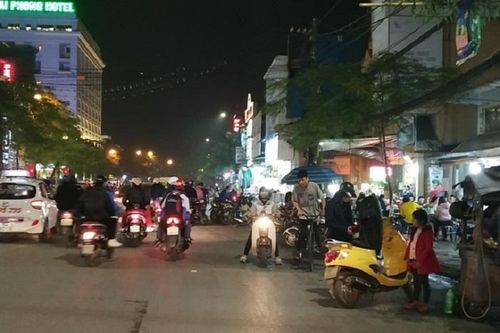 Hải Phòng phê bình chủ tịch 3 quận để vỉa hè bị lấn chiếm