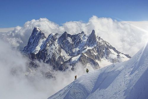 Thiên nhiên biến hóa ngoạn mục trên dãy Alps