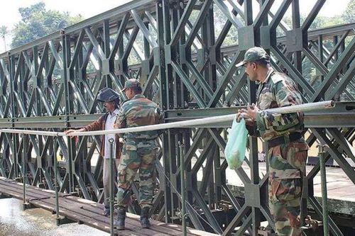 Sập cầu trong lúc huấn luyện, 9 binh sĩ Ấn Độ thương vong