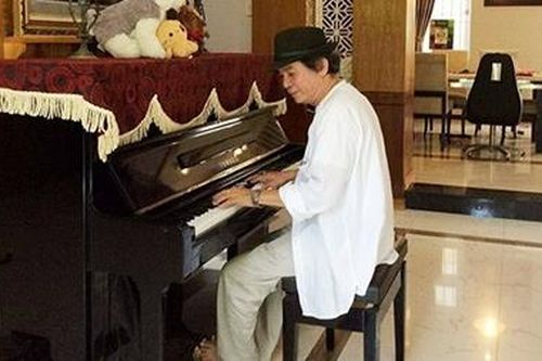 Khoảng trống Nguyễn Trọng Tạo