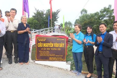 Khánh thành cầu mang tên Anh hùng Nguyễn Văn Bảy