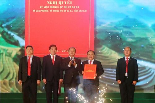 Công bố Nghị quyết của Ủy ban Thường vụ Quốc hội thành lập thị xã Sa Pa