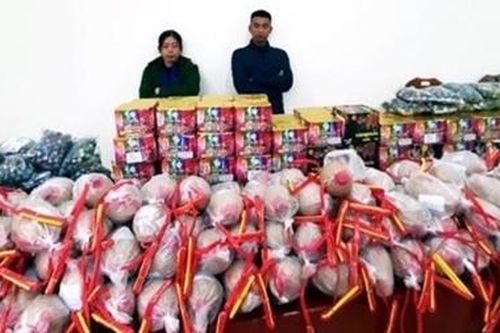 Thu giữ 3,6 tạ pháo trước khi bị tẩu tán