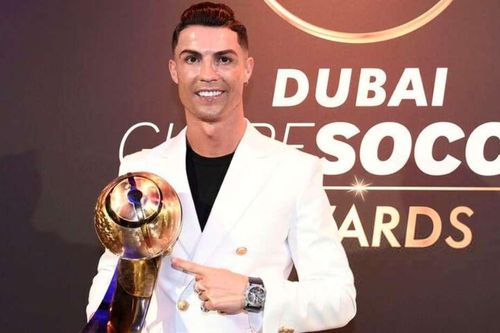 Ronaldo giành giải 'Cầu thủ hay nhất năm 2019' ở Dubai