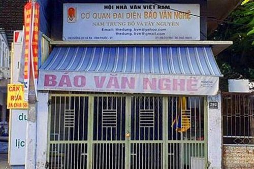 Đình chỉ công tác, rút thẻ nhà báo một phóng viên bị tố lừa đảo