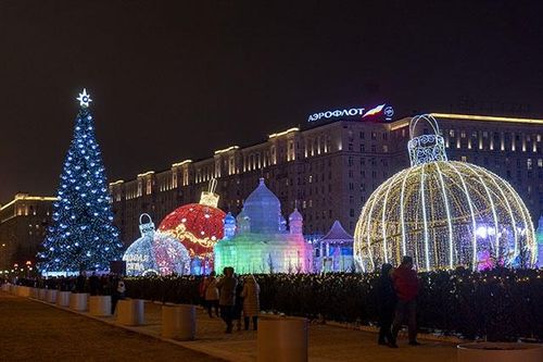 Người dân Moscow (LB Nga) hân hoan chào đón năm mới
