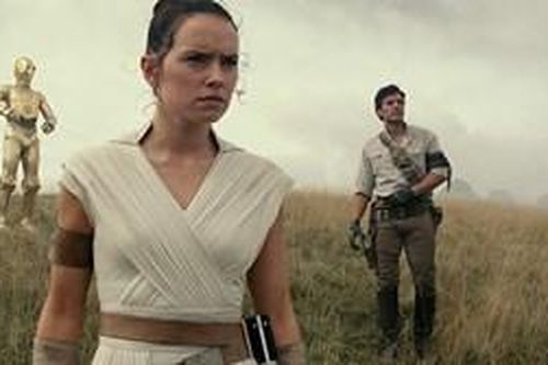 'Star Wars: The Rise of Skywalker' giữ vững ngôi vương phòng vé Bắc Mỹ