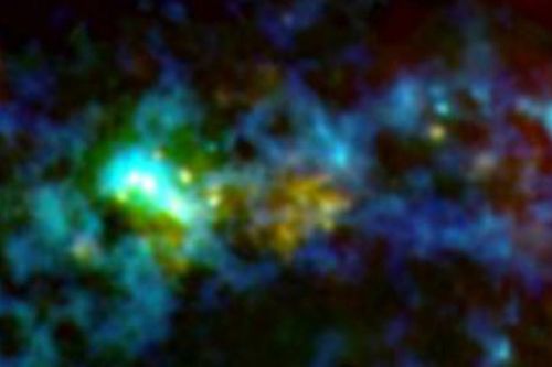 Kỳ quái đám mây phát sáng hình cây kẹo ở thiên hà Milky Way