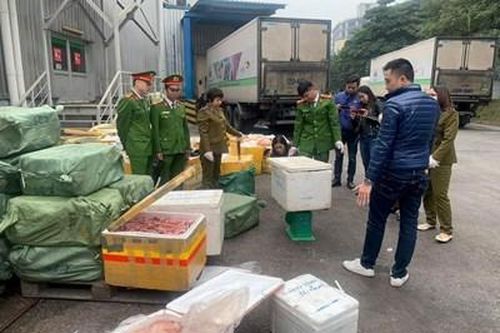 Bắt giữ 2 xe container thực phẩm nhập lậu tại siêu thị MM Mega Market