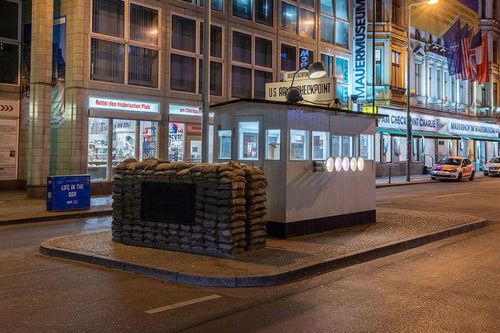 Súng nổ tại thủ đô Berlin, Đức