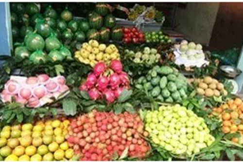 Trái cây tăng giá mạnh trước Tết