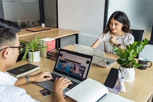 Nhân sự truyền thông quảng cáo: Khó tìm khó giữ