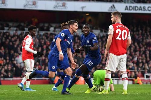 Arsenal 1-2 Chelsea: Màn lội ngược dòng trong 4 phút
