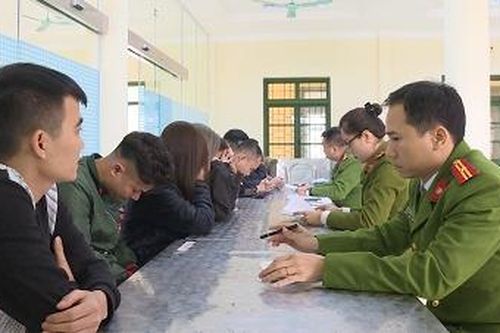 Tạm giữ 16 đối tượng sử dụng ma túy, thuốc lắc tại Q Club