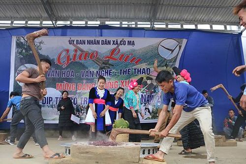 Giao lưu văn hóa, văn nghệ, thể thao mừng Đảng, mừng Xuân