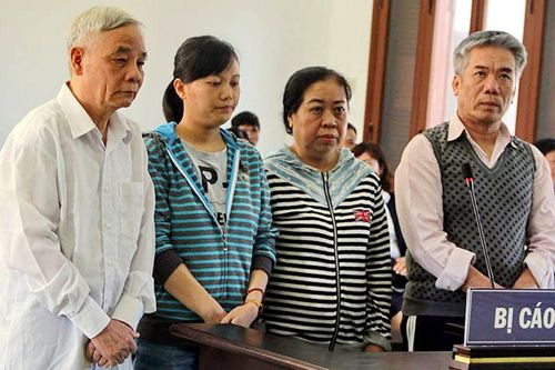 Cựu Chánh án tỉnh Phú Yên cùng ba đồng phạm lãnh án hơn 50 năm tù