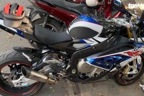 Clip toàn cảnh vụ trộm siêu môtô BMW hơn nửa tỷ đồng