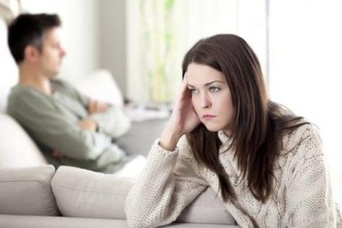 Bạn gái 2 tháng lau nhà một lần