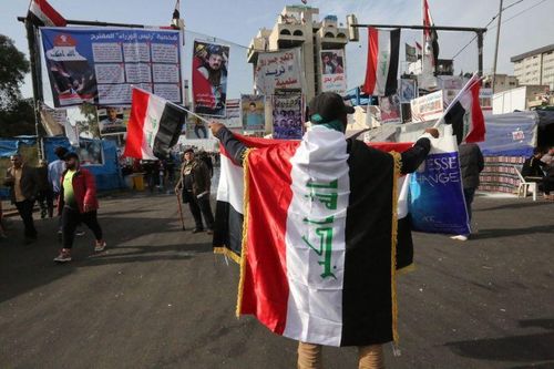 Hàng trăm người Iraq biểu tình bên ngoài Đại sứ quán Mỹ phản đối các vụ không kích