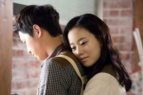 Bắt quả tang vợ ngoại tình, chồng 'chết điếng' khi nhận ra người ấy