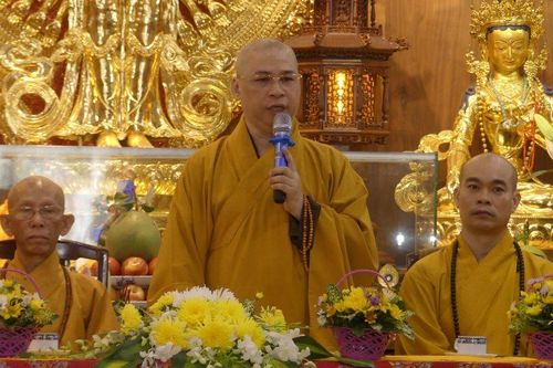 Quan Âm tu viện thực hiện từ thiện trên 2,5 tỷ đồng