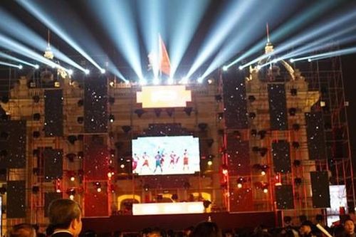 Hà Nội: Vạn người 'nín thở' đón chờ khoảnh khắc chào năm mới 2020