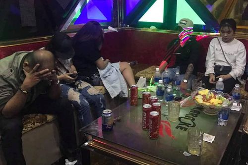 29 người dương tính với ma túy trong quán karaoke