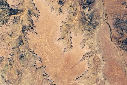 NASA công bố ảnh mới chụp hình khắc thổ dân bí ẩn ở Australia