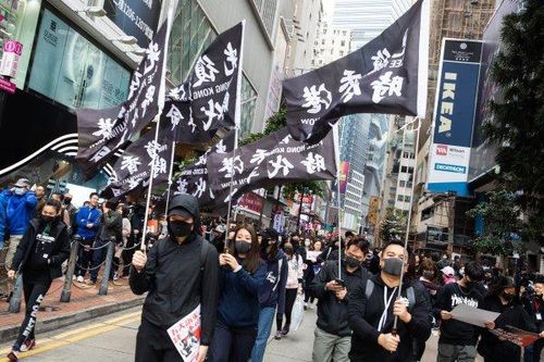 Người Hong Kong xuống đường biểu tình đầu năm mới