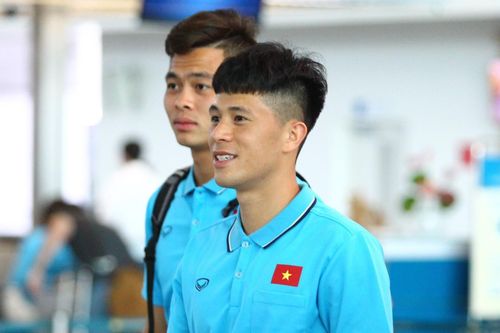 Đức Chinh, Đình Trọng và dàn cầu thủ U23 check-in sang Thái Lan