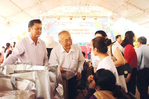 Mang xuân tới vùng ven