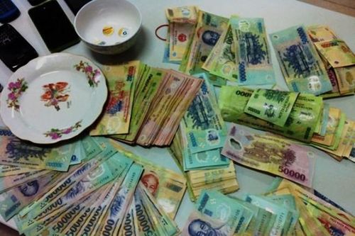 Hải Dương: Triệt phá sới bạc trên sông
