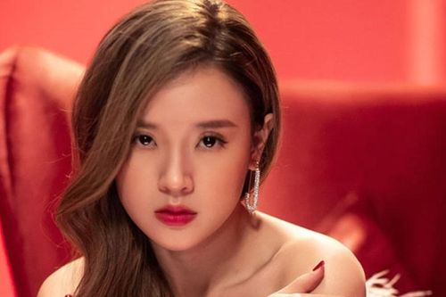 Midu ca hát và cú tát dằn mặt dành cho 'tiểu tam'