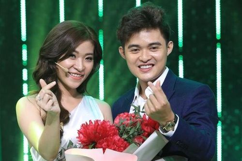 Hai người chơi 'Người ấy là ai' kết hôn