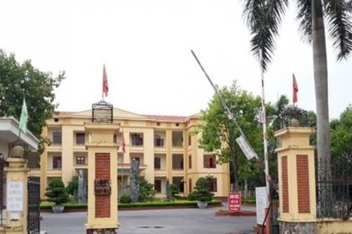 Tiết kiệm siêu thấp, xuất hiện nhà thầu 'thân quen'
