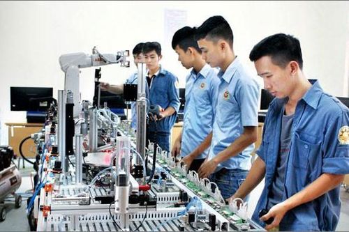 Siết quy định cấp phép xuất khẩu, tăng nặng hình phạt với lao động bỏ trốn