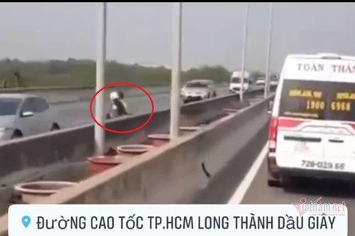 Hơn 5.000 xe máy chạy vào cao tốc Long Thành vì nghe lời Google map