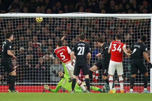 MU thua bạc nhược, Solskjaer trả giá vì mù quáng