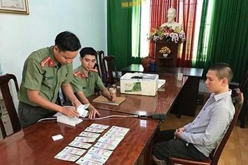 16 đối tượng sản xuất, lưu hành gần 2 tỉ đồng tiền giả