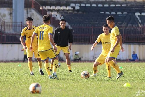 SLNA chính thức bổ sung 7 cầu thủ trẻ tham dự V.League 2020